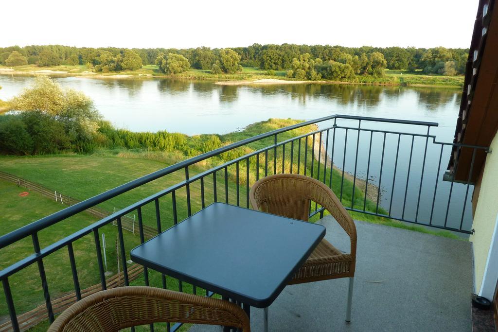 Elbterrassen Zu Brambach Hotel Dessau-Rosslau Buitenkant foto