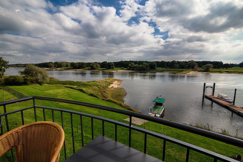 Elbterrassen Zu Brambach Hotel Dessau-Rosslau Buitenkant foto