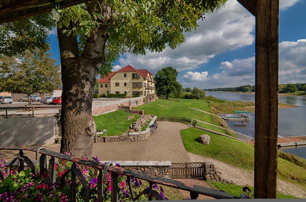Elbterrassen Zu Brambach Hotel Dessau-Rosslau Buitenkant foto
