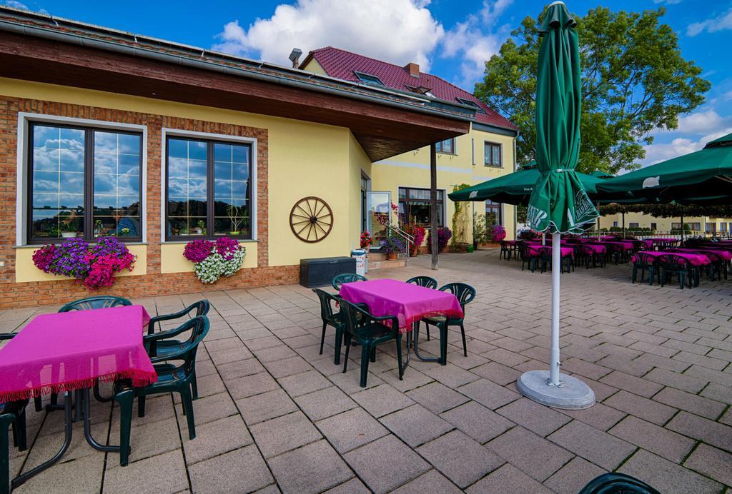 Elbterrassen Zu Brambach Hotel Dessau-Rosslau Buitenkant foto