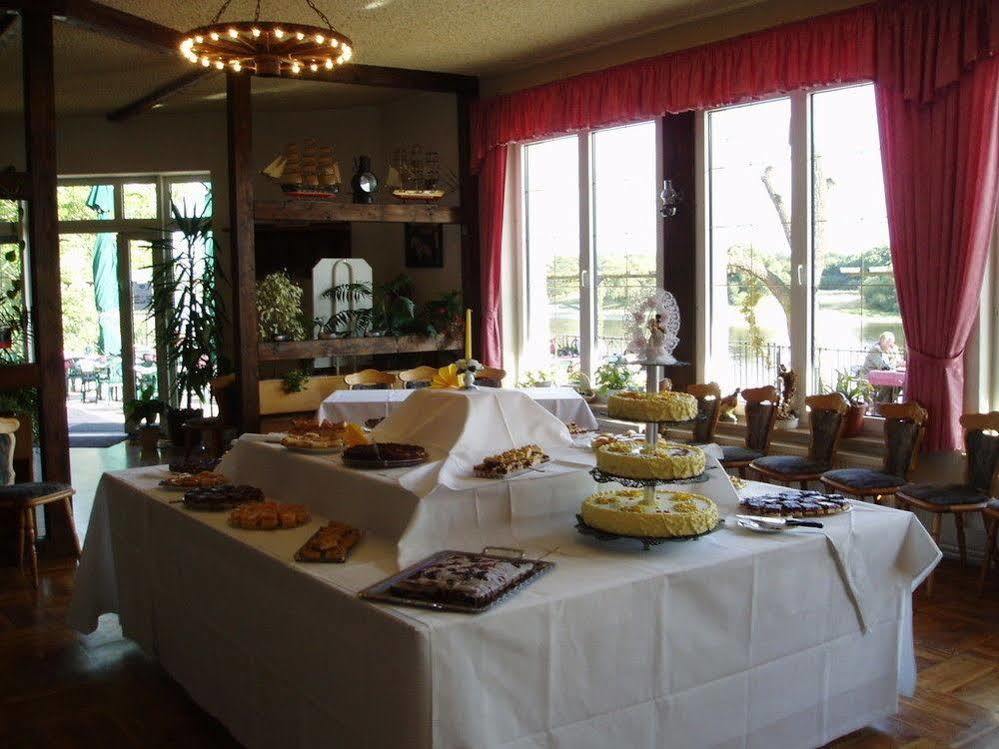 Elbterrassen Zu Brambach Hotel Dessau-Rosslau Buitenkant foto